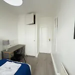 Cozy Apartment - Minutes Walk To Oxford Street